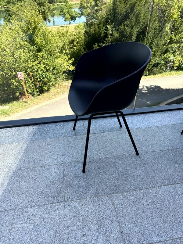 Chaise HAY – AAC 22 ''About A Chair
