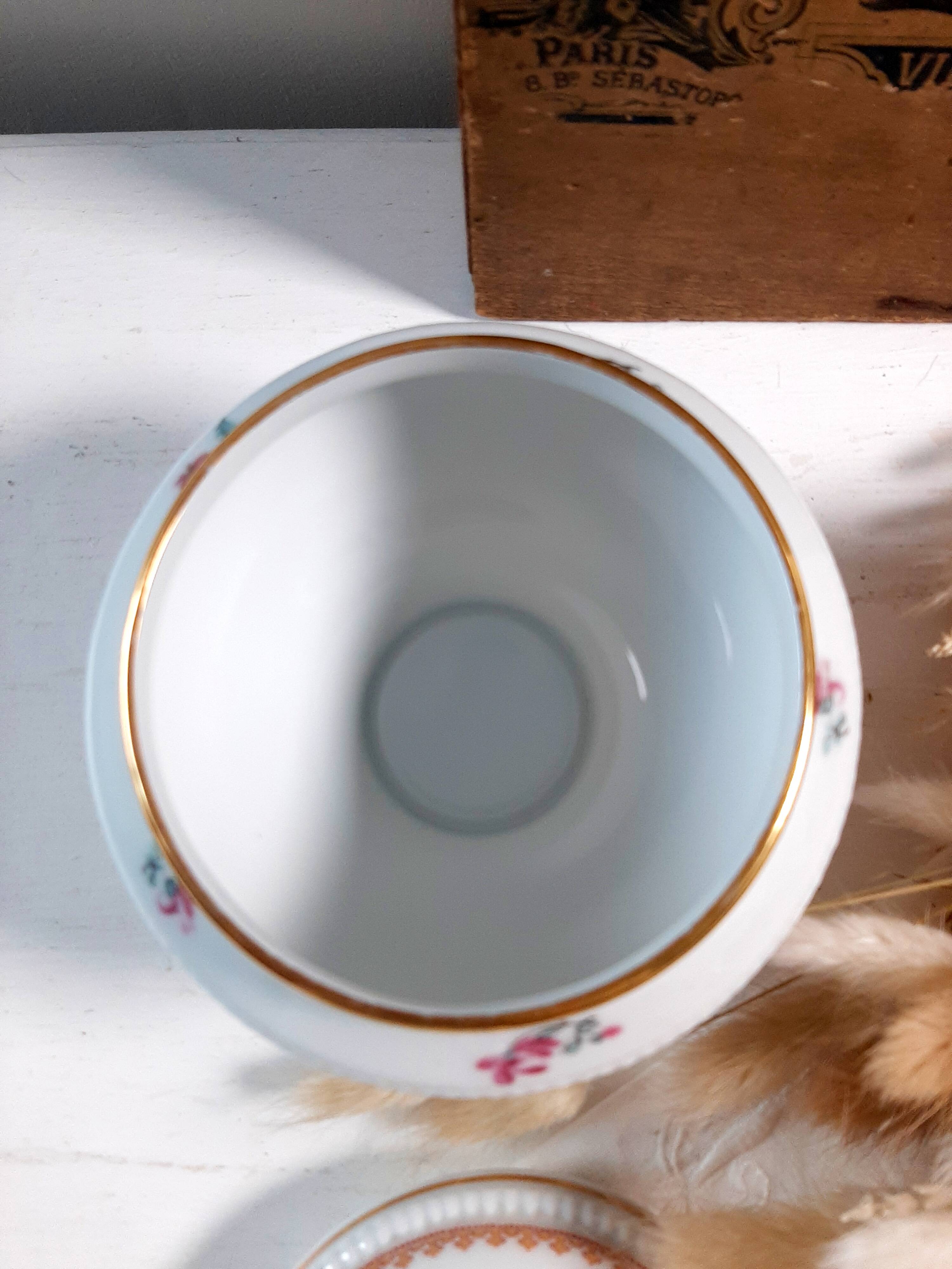 Sucrier en porcelaine de Limoges manufacture Bernardaud