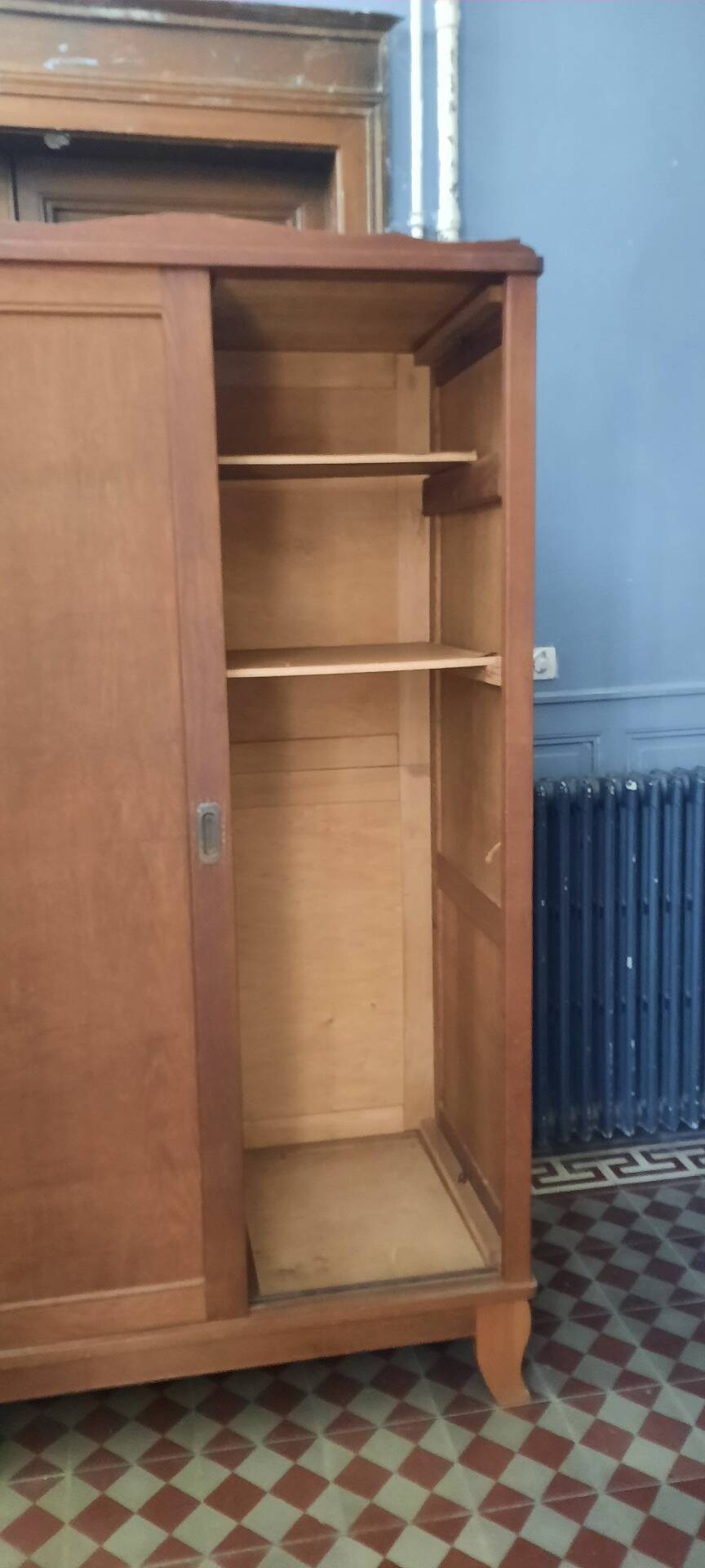 Sliding door wardrobe