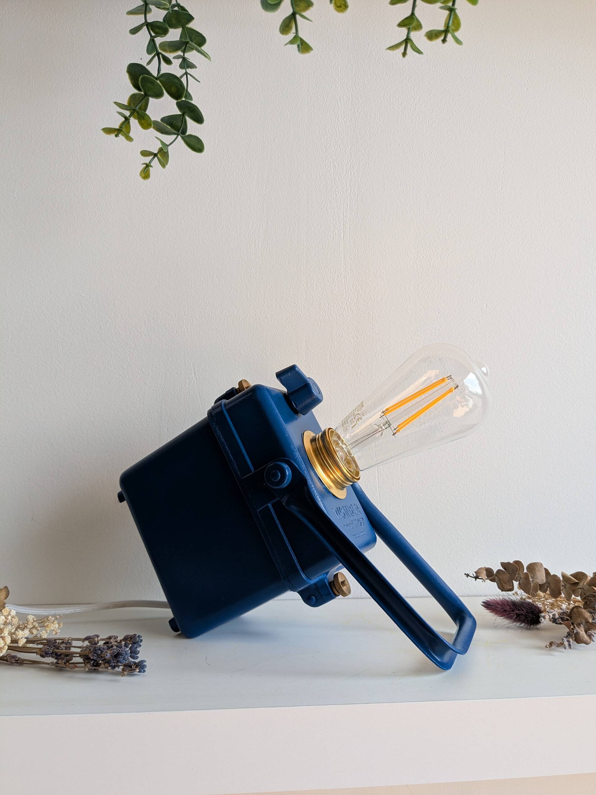 Wonder Tifon Dark Blue