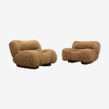 Pair of armchairs by Giuseppe Rossi di Albizzate, 1970s