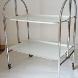 Folding serving table