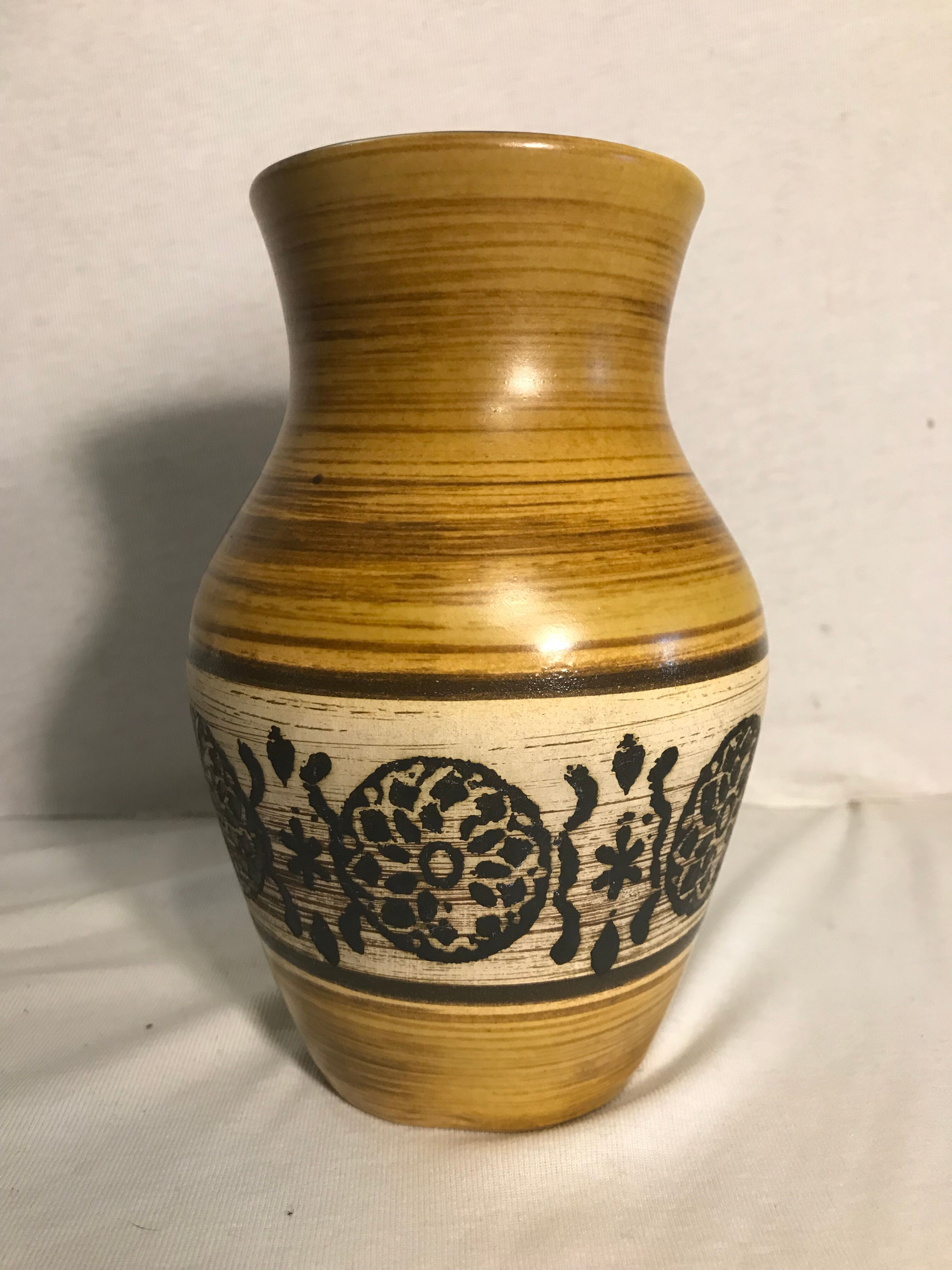 Old Vase ceramic Brown Beige + 70s Vintage patterns