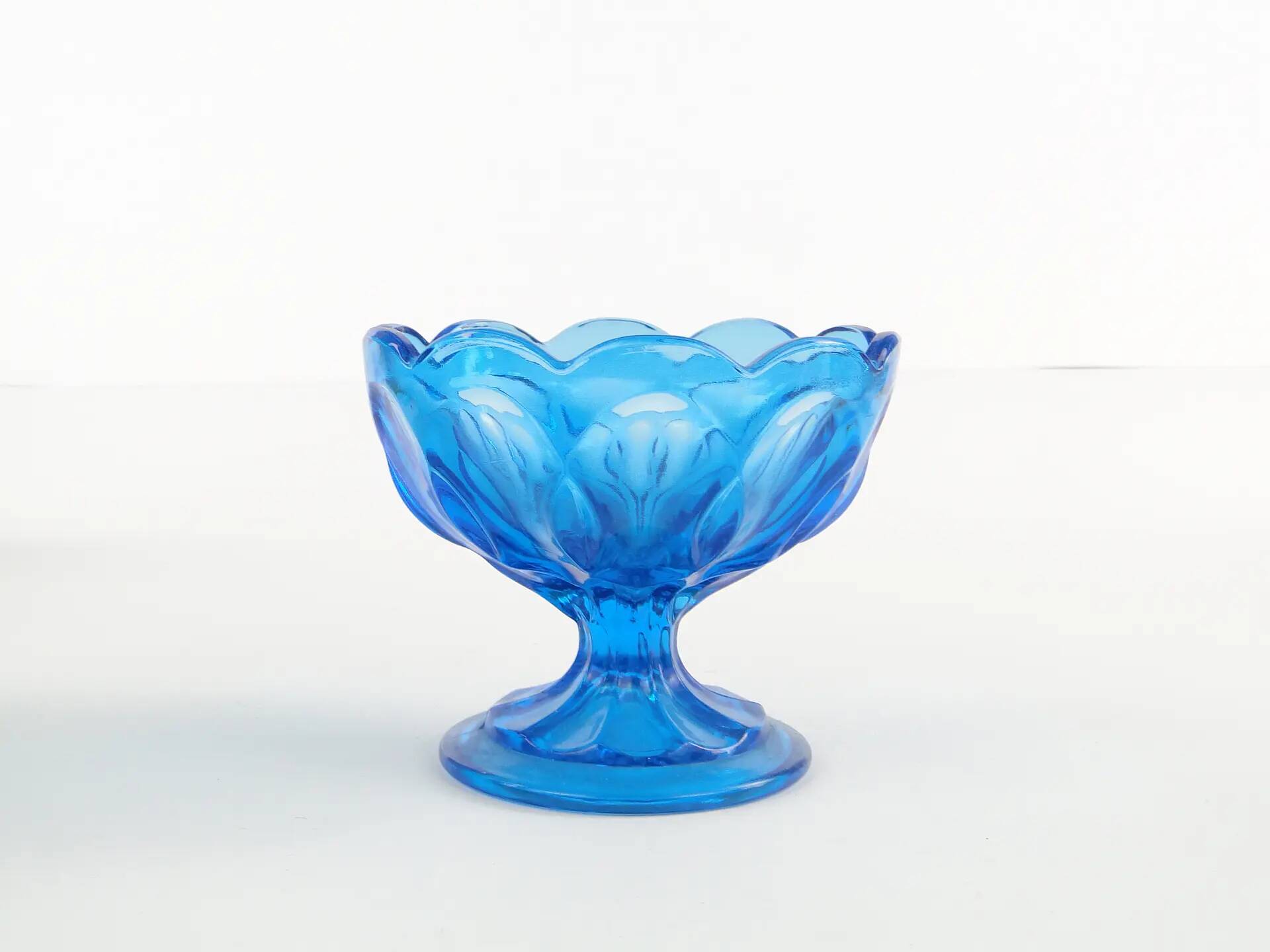 Ring Around fruit bowl, mid-century modern, pressed glass, Ząbkowice, Poland, 1950s