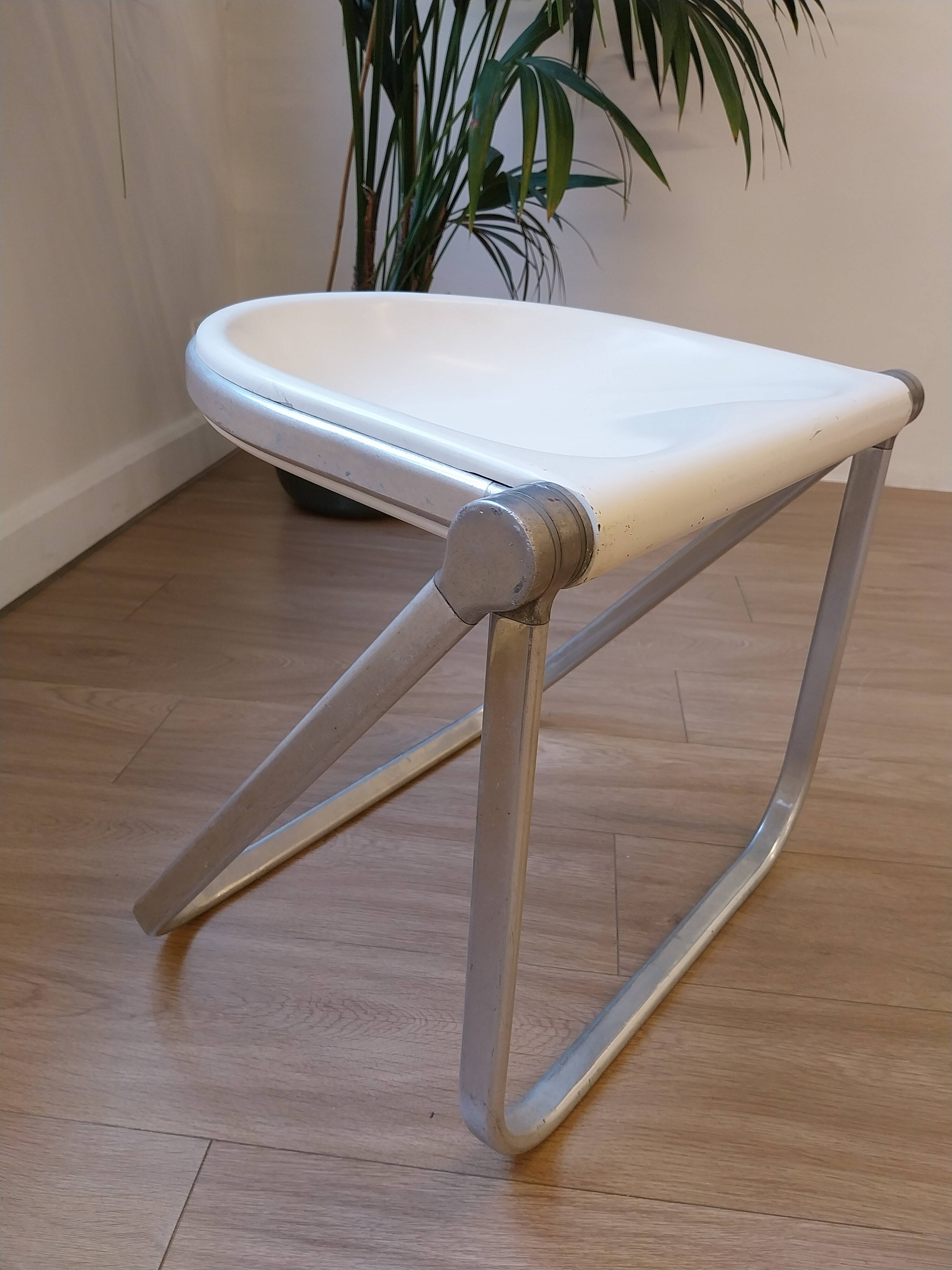 Vintage white Pluff stool – Anonima Castelli
