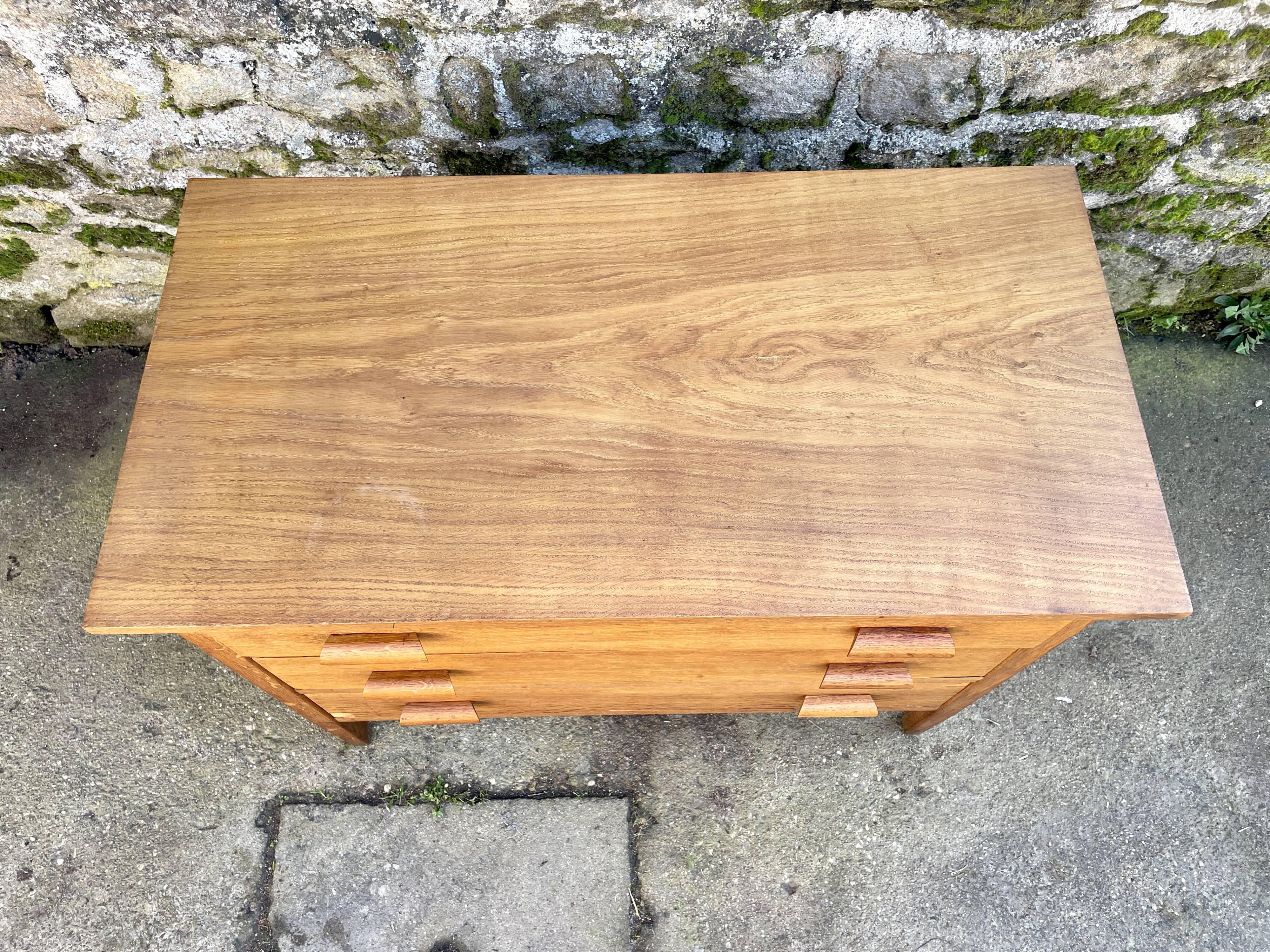 Commode en chêne 1950