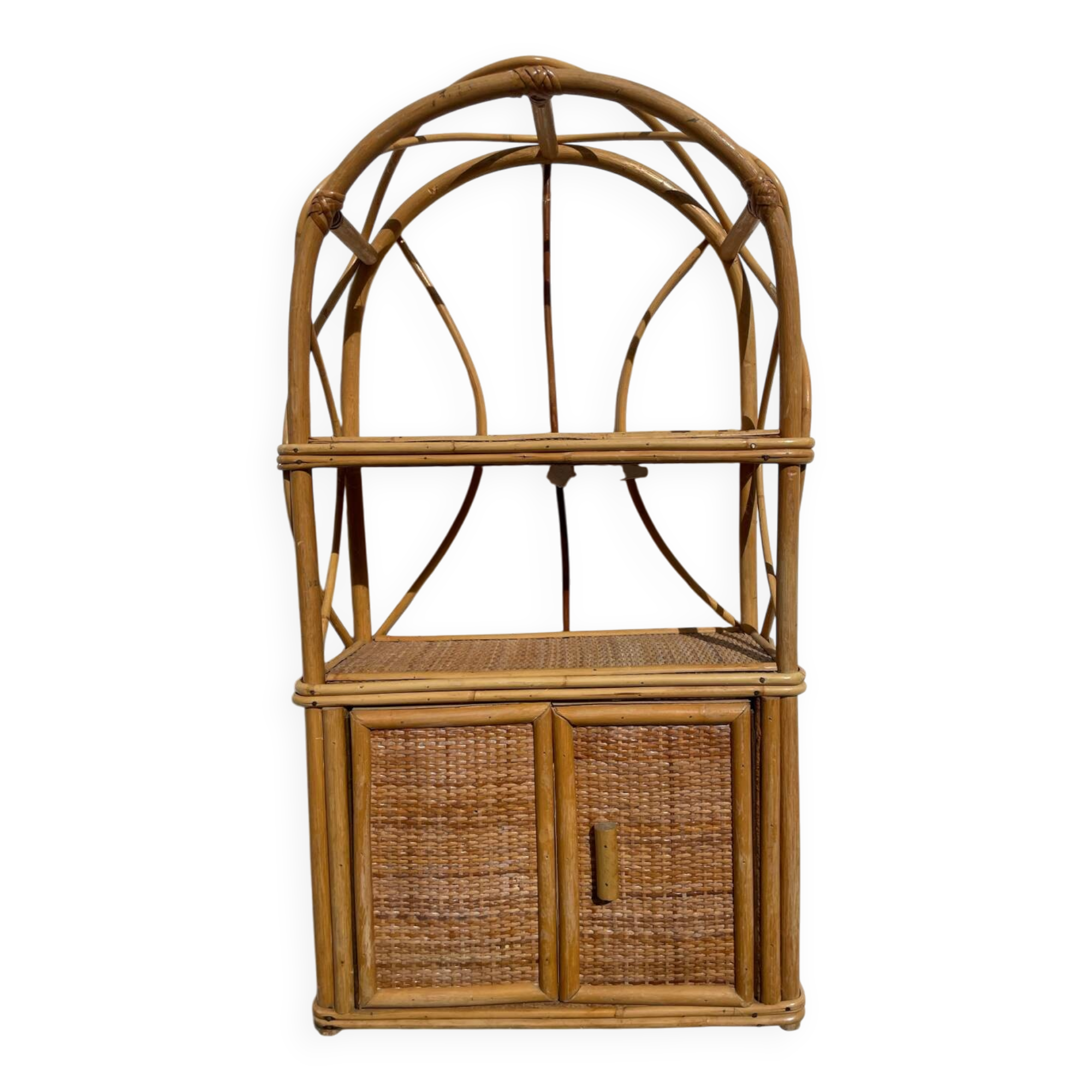 Vintage wall shelf in rattan and caning — 70s bohemian spirit