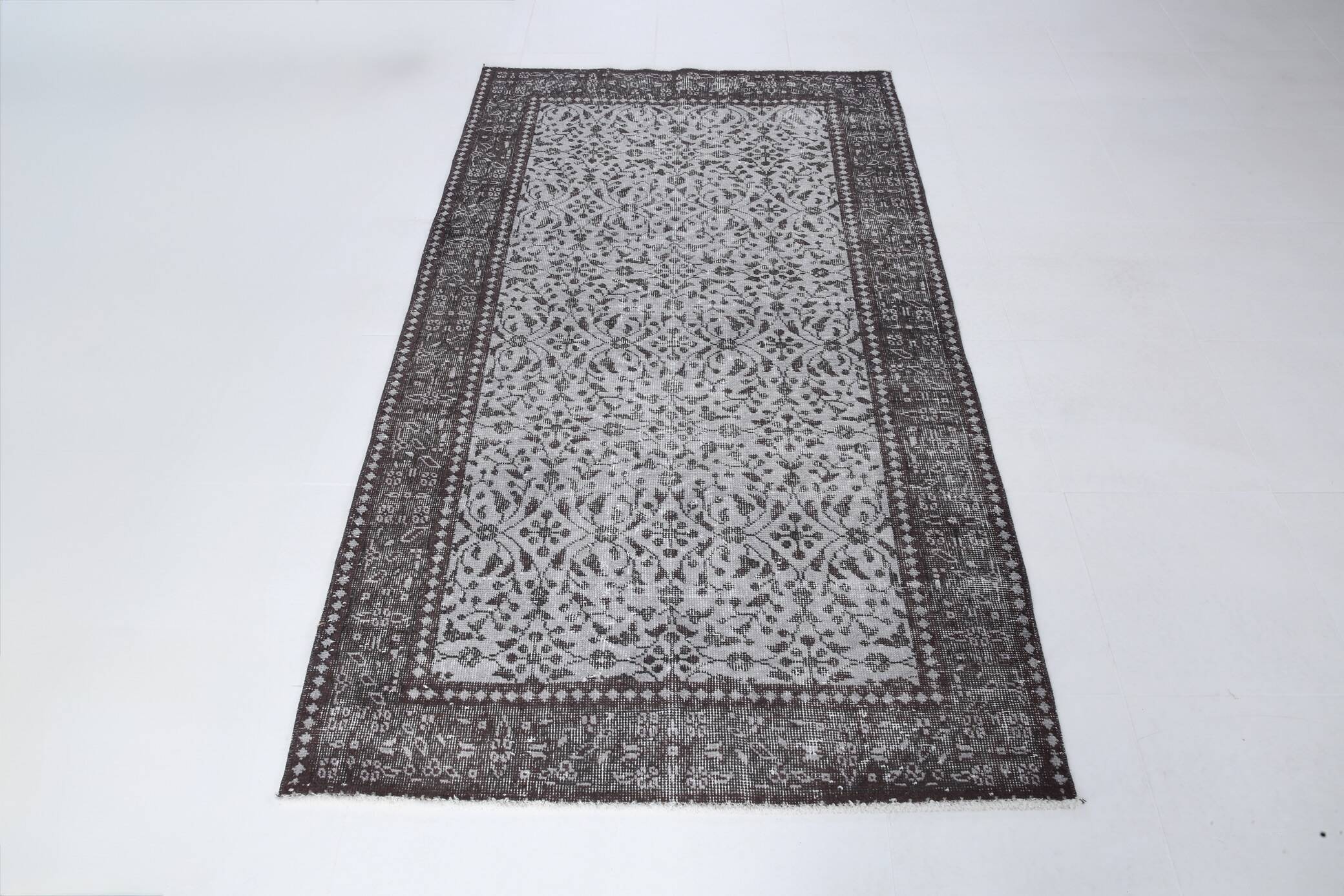 4x7 Turkish Floral Gray & Black Vintage Rug, 124x208Cm