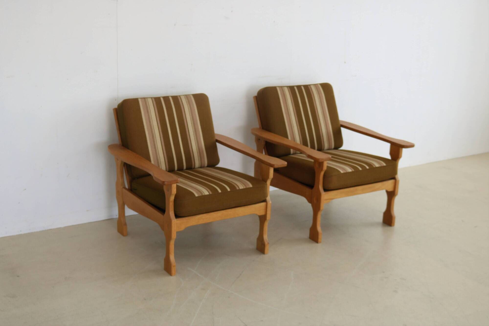 Vintage oak easy chairs |50s | danish