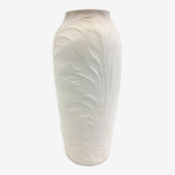 Vase  en  porcelaine blanche mat, hutschenreuther 60