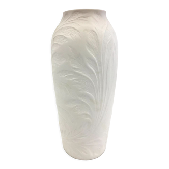 Vase in matt white porcelain, Hutschenreuther 60