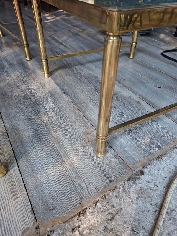 Tables gigognes en laiton