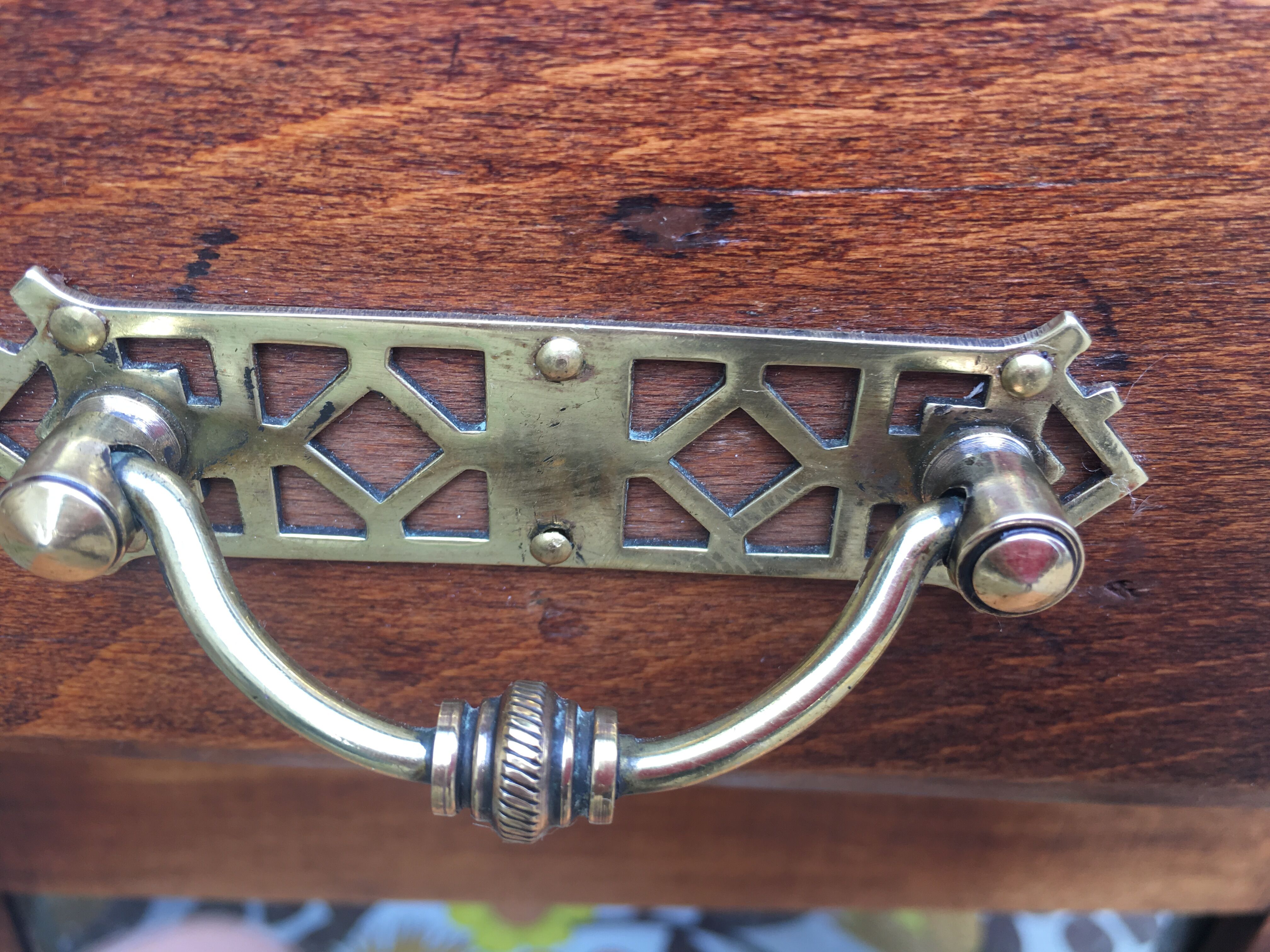 Parisian buffet in waxed wood, 2 glass doors, 2 drawers
