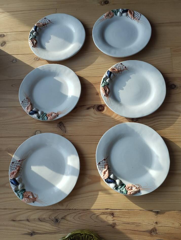 Barbotine plates