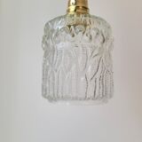 Suspension in scrambled molded glass