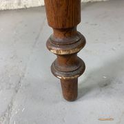 Table en bois avec tiroir