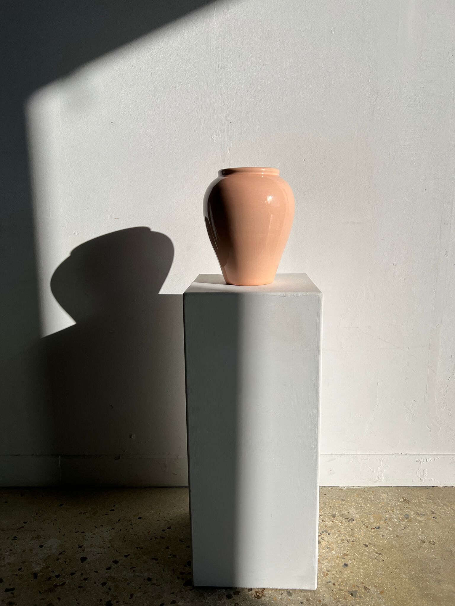 Light pink glazed ceramic vase H:22cm