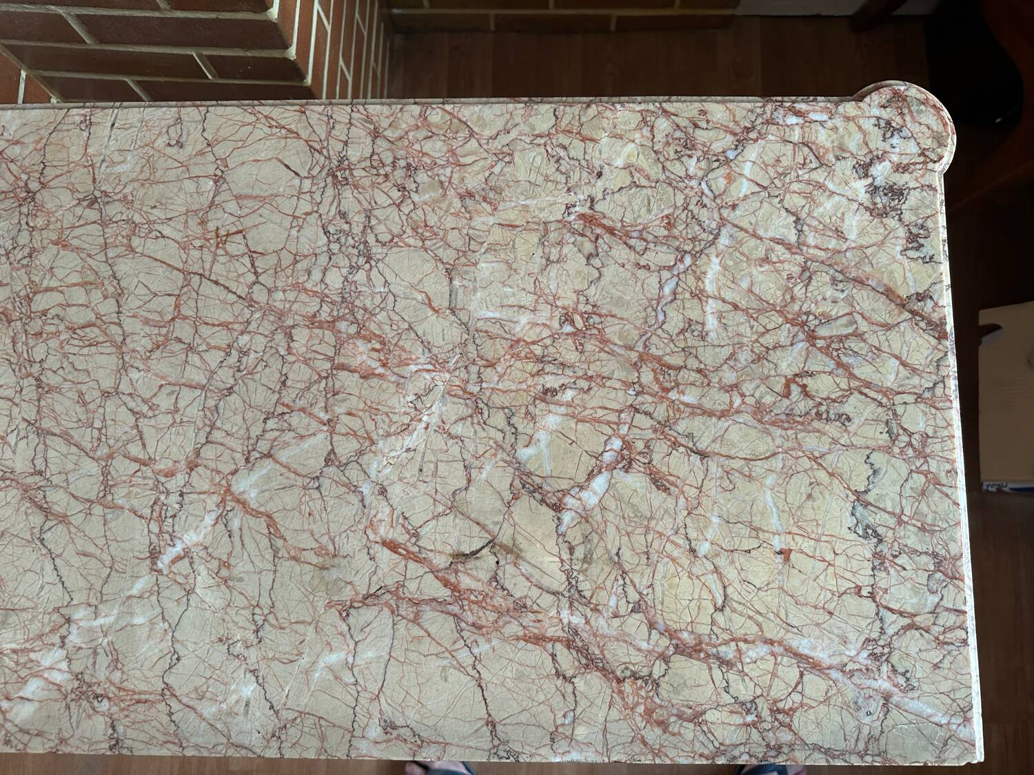 Louis XVI style chest of drawers, spinning top legs - transition style marquetry