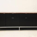 Row with refrigerator and on marble to Florence Knoll 1961