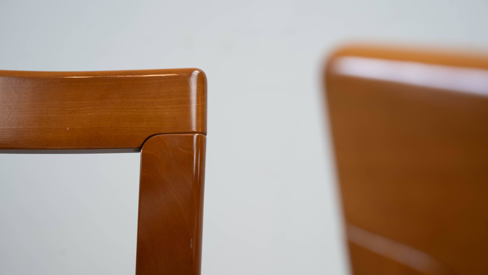 Set of six sculptural Italian dining chairs by Mobil Girgi