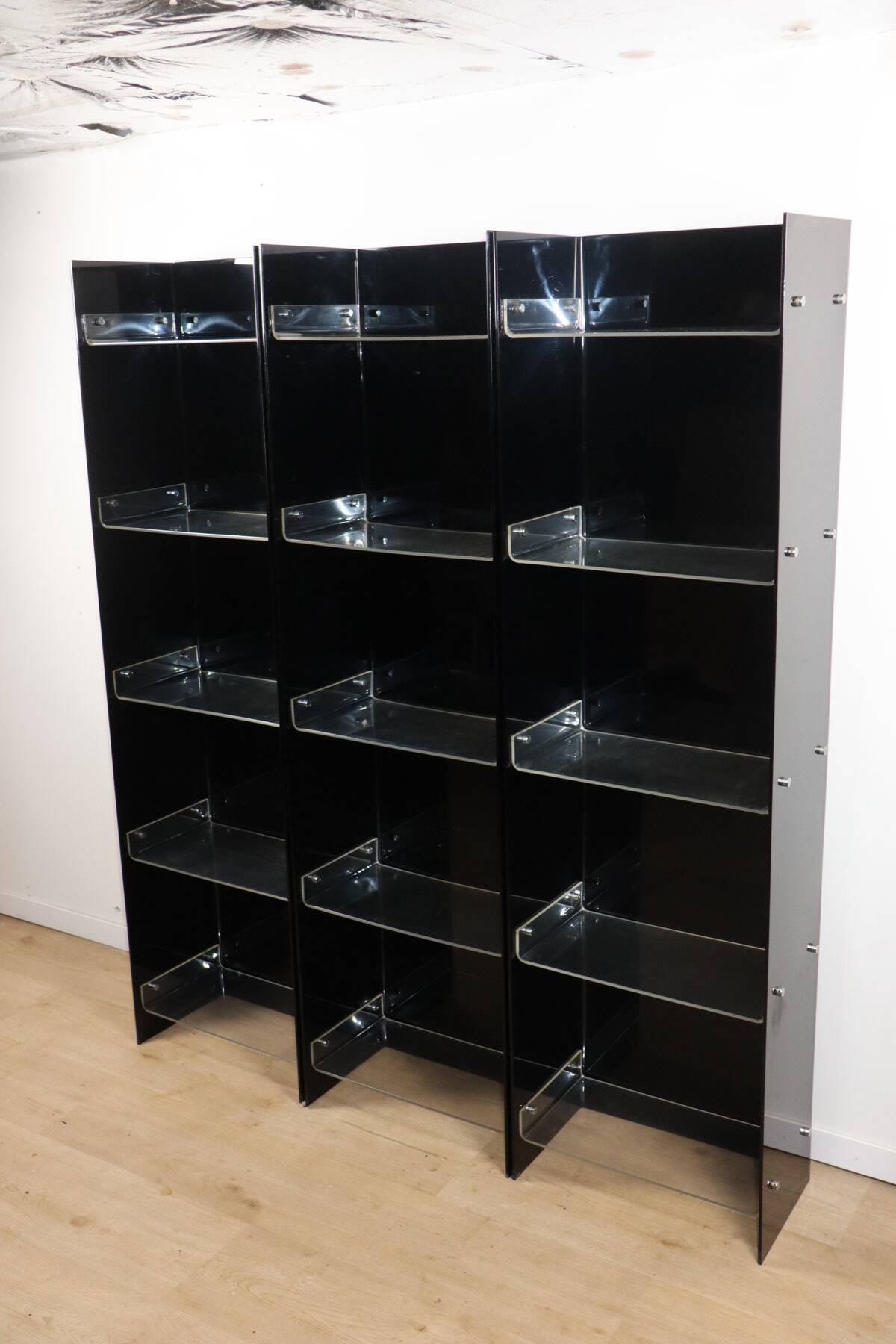 Vintage Space Age bookshelf in black and clear plexiglass – 1970