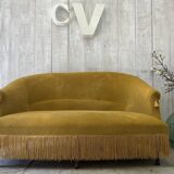 Vintage toad bench