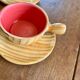 Vallauris coffee set – wood effect & colorful interiors