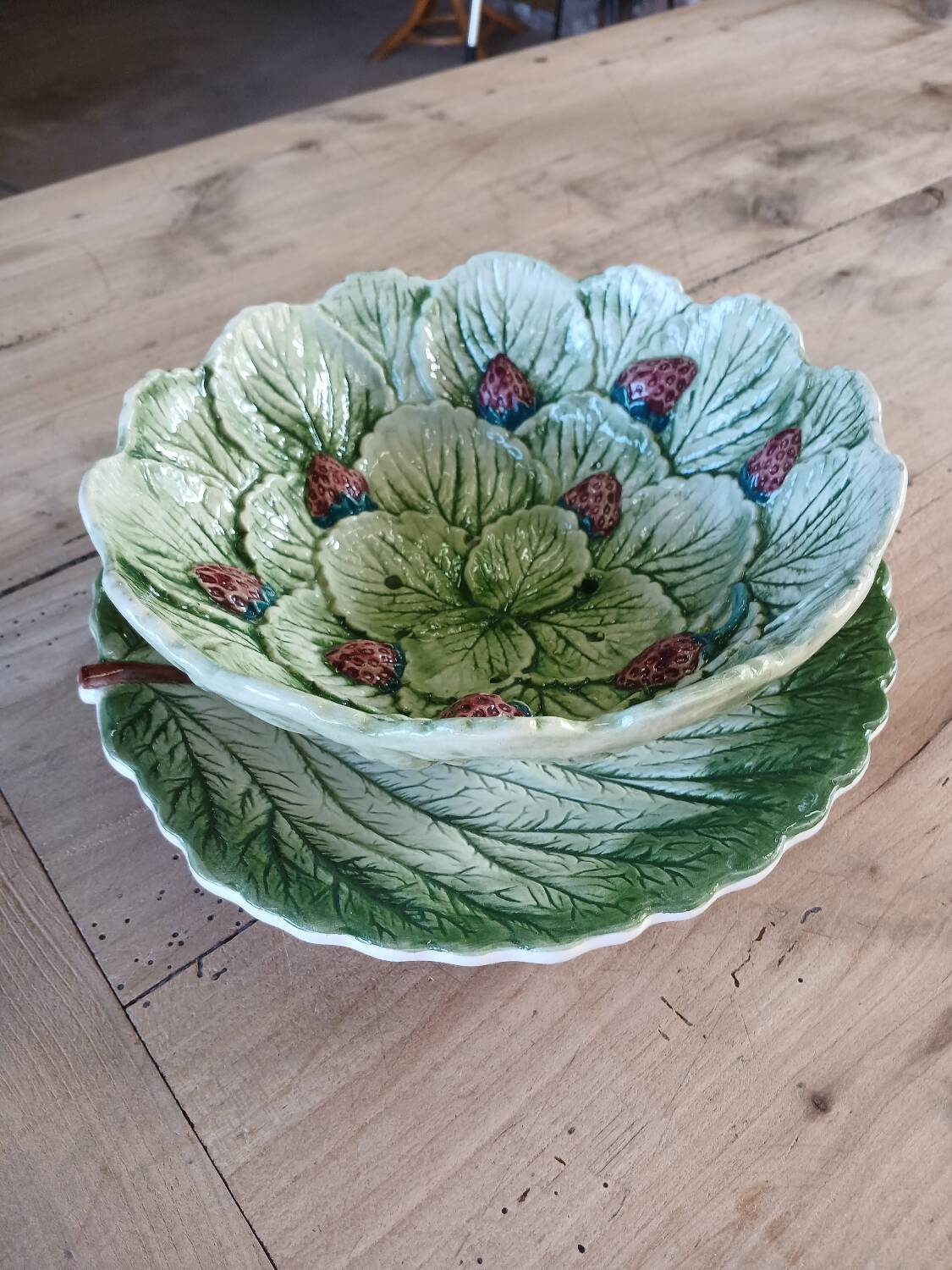 Flat slushie set and strawberry drainer