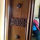 3 door wardrobe with a central mirror