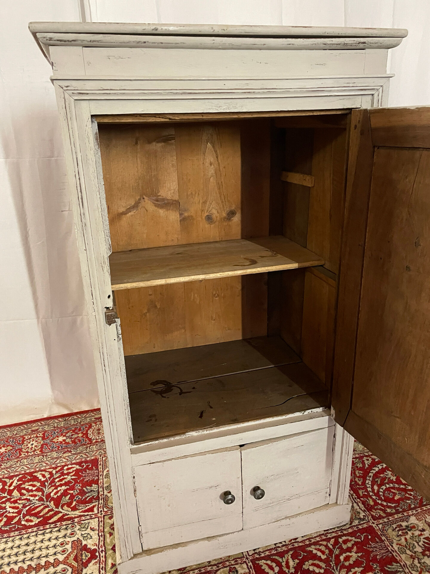 Meuble de métier ancien patiné