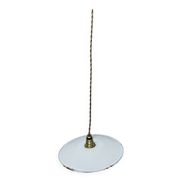 Suspension vintage blanche en tôle émaillée style indus ferme
