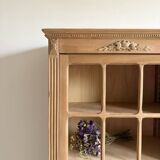 Old Parisian wardrobe solid wood ornaments