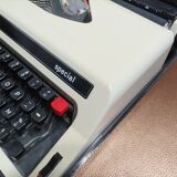 Olympiette special cream typewriter