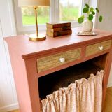 Very terracotta to curtain