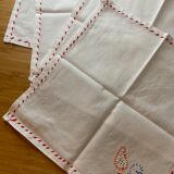 4 embroidered cotton napkins