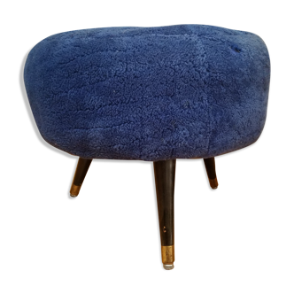 Tripod pouf