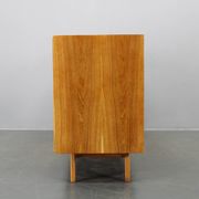 Buffet des années 60 par Jiří Jiroutek, Tchécoslovaquie.