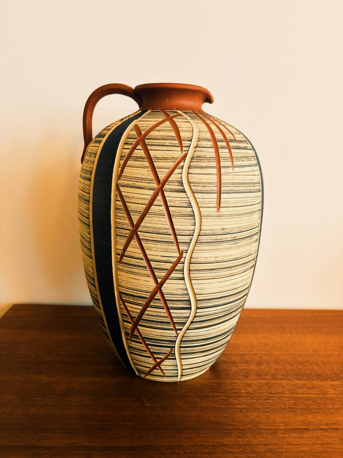 Vase en terre cuite allemande