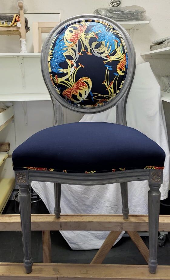 Chaise médaillon Louis XVI