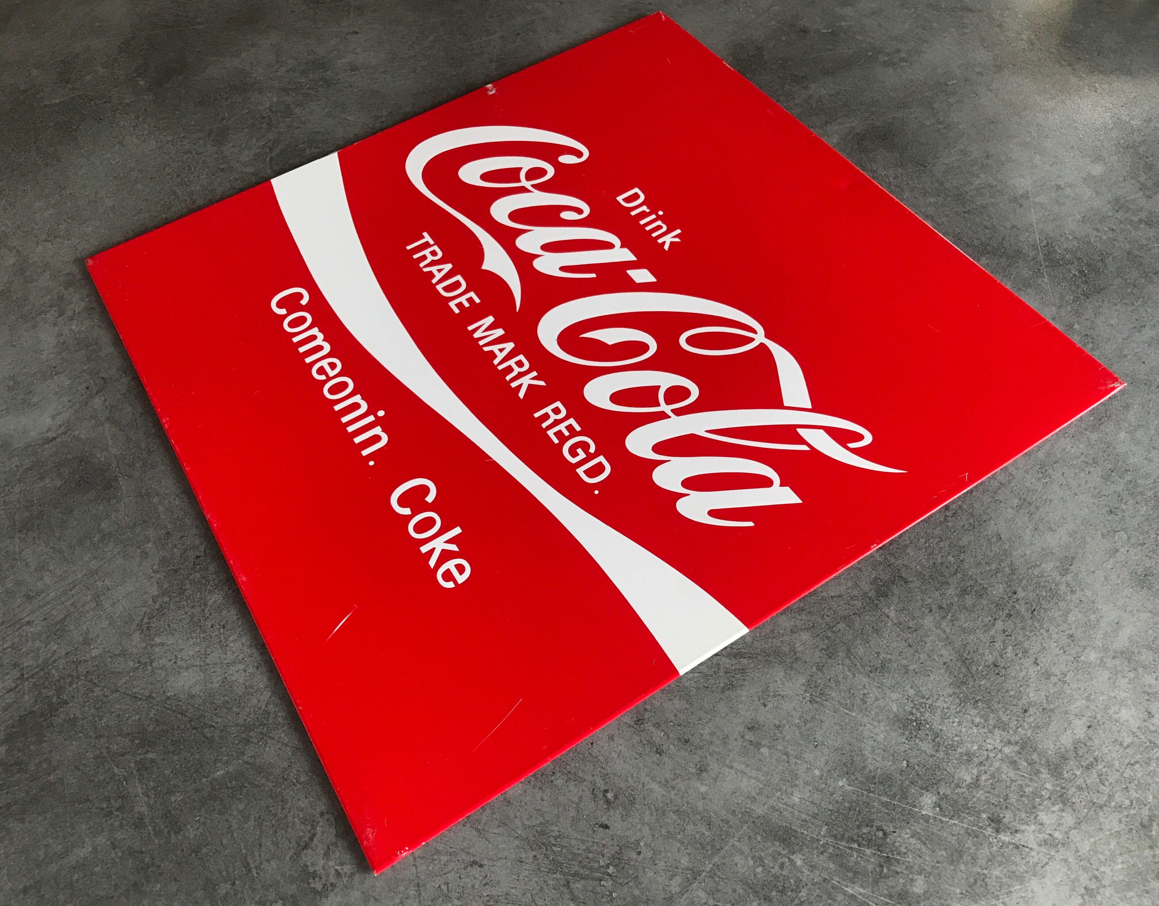 Wall plate metal pub vintage coca-cola drink deco red / white