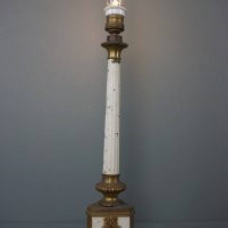 Lampe à colonne antique