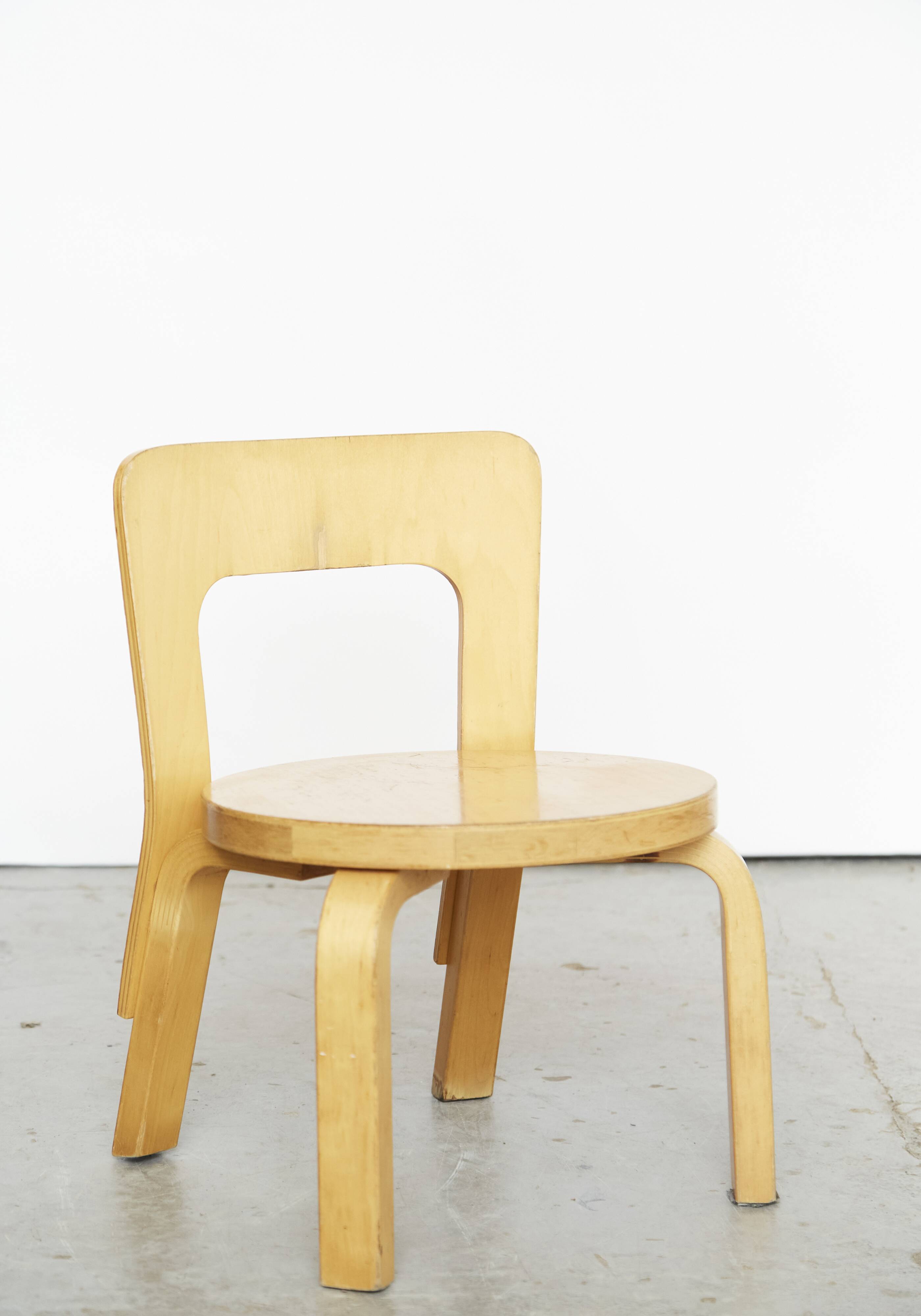 Paire de chaises d'enfant Alvar Aalto N65 pour Artek