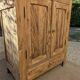Armoire homme debout