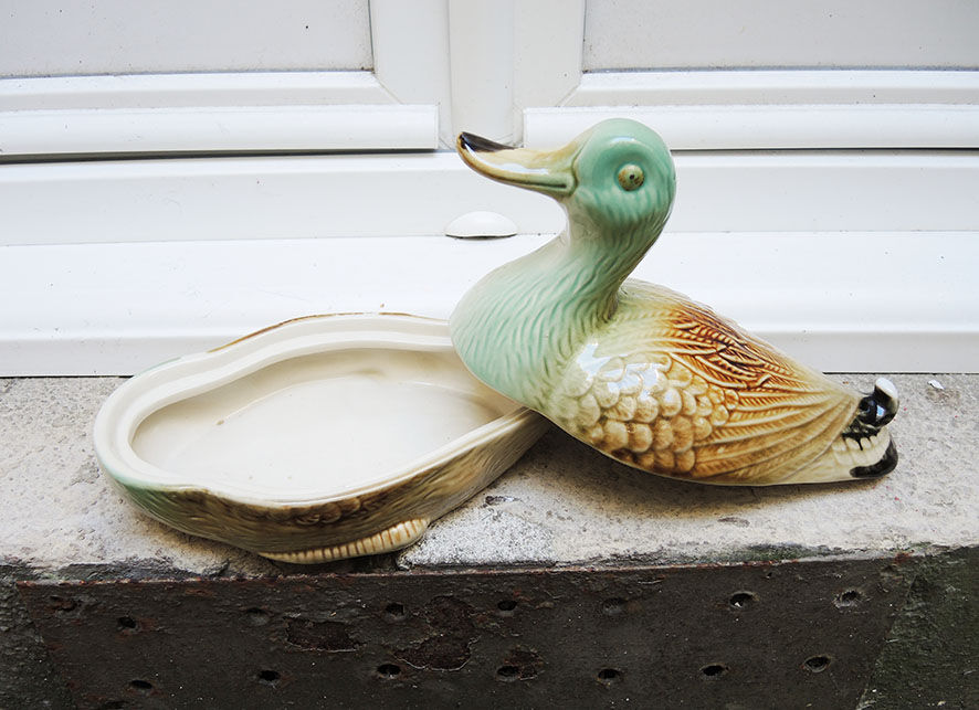 Beurrier Vintage Céramique Verte Forme Canard Par WHATS - Petit Plat Terrine