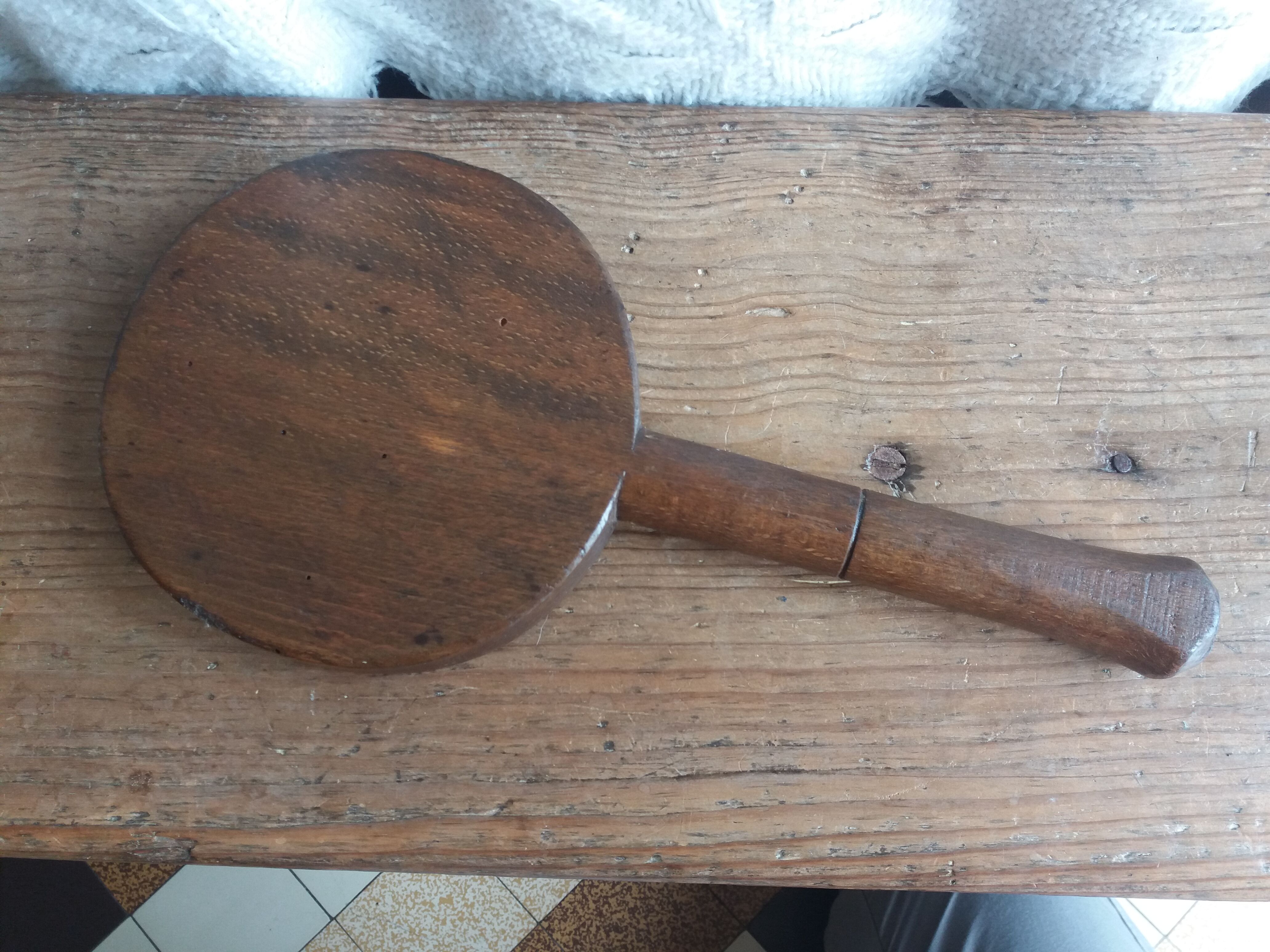 Washerwoman's laundry beater