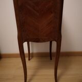 Fine marker nightstand