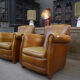 Paire de fauteuils club vintage en cuir