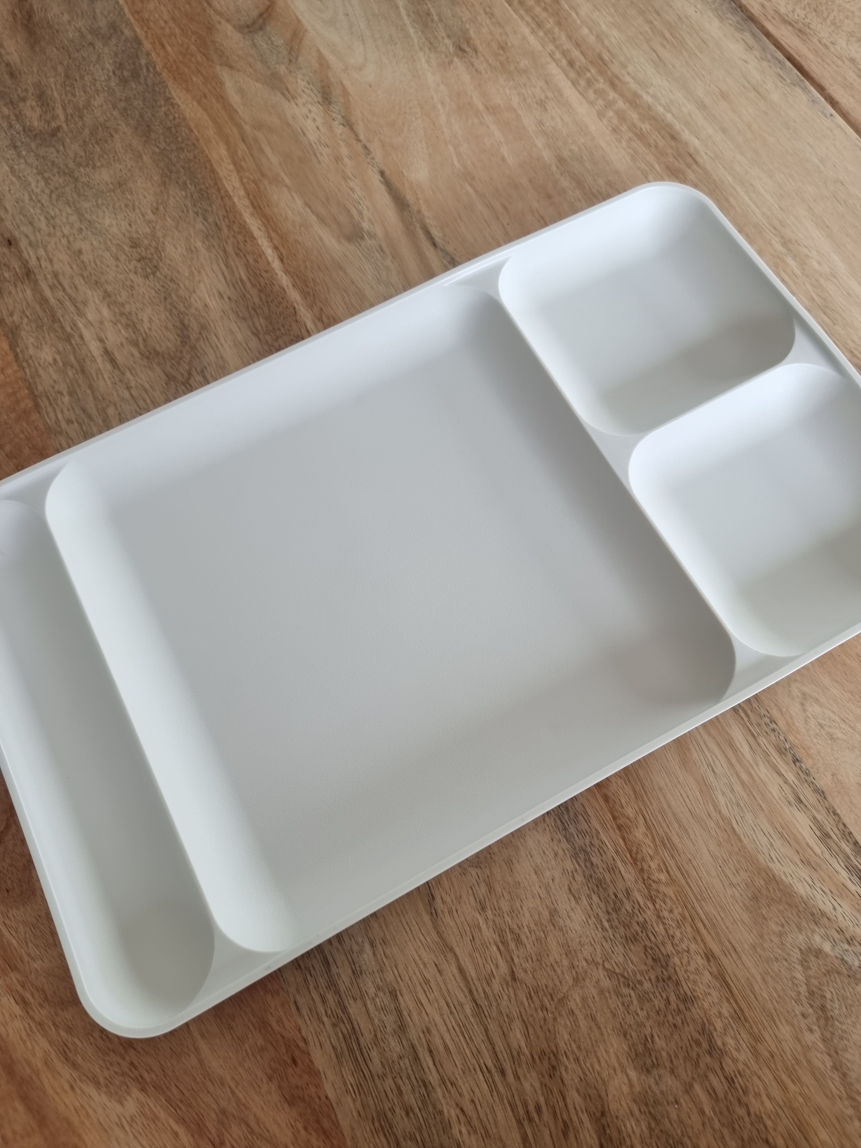 Vintage Tupperware meal tray