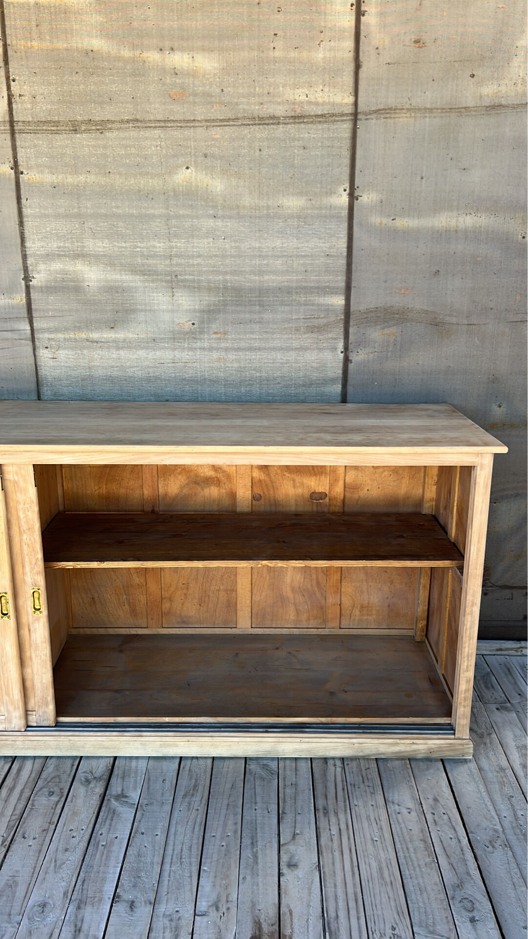 Raw wood sliding door counter