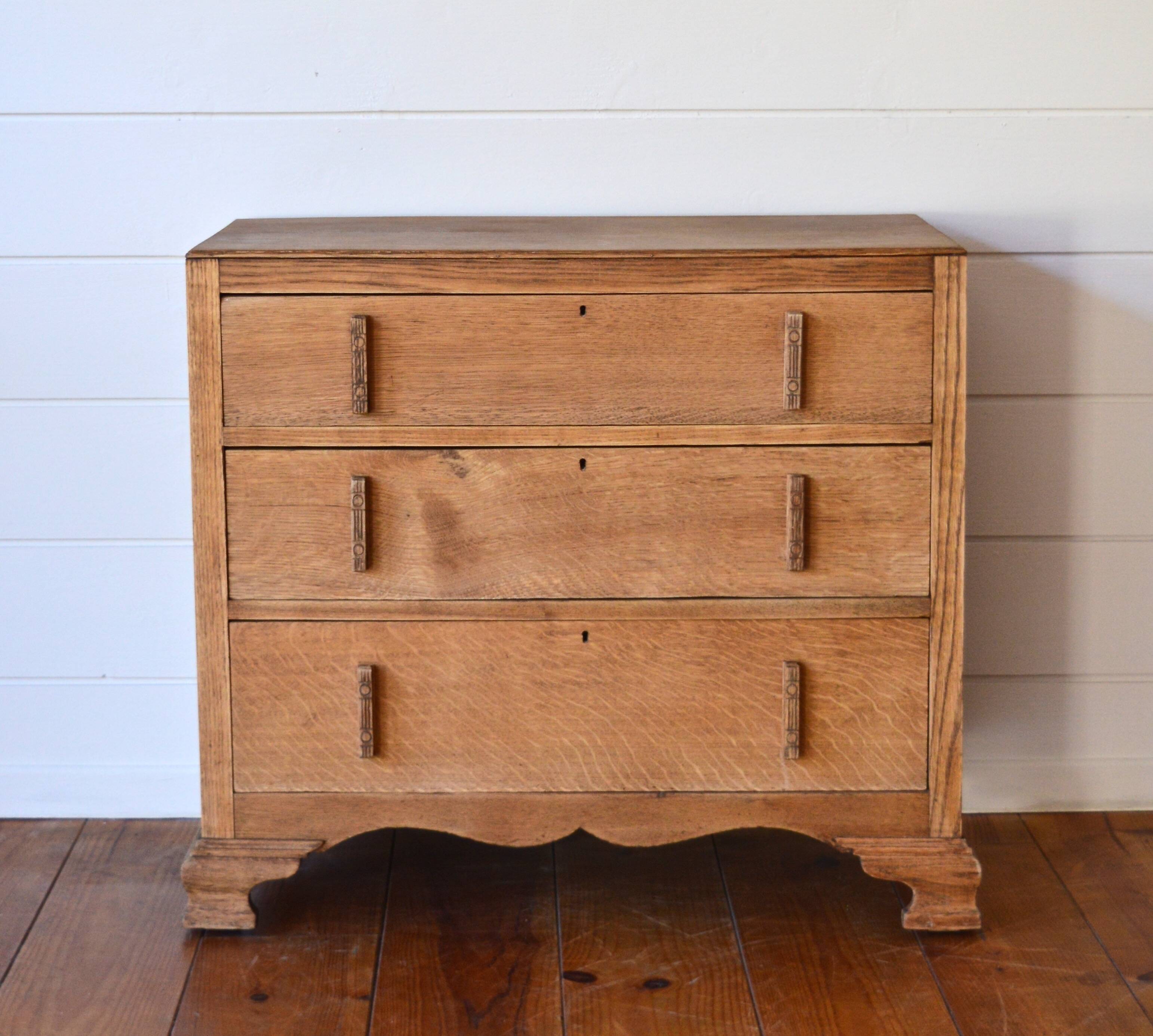 Chest of drawers